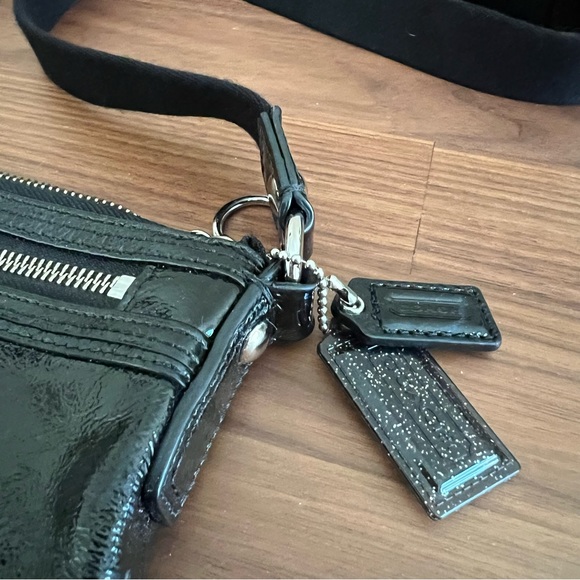 Coach Poppy Black Glossy Patent Leather Small Messenger Crossbody Bag Purse - Picture 7 of 8